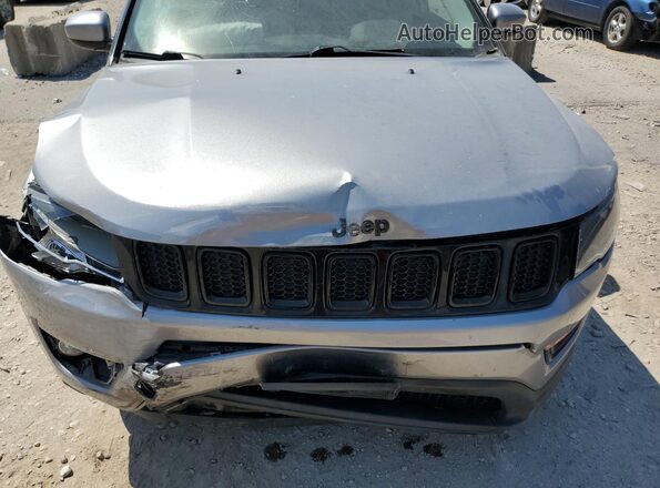 3C4NJDBB1JT314141 2018 JEEP COMPASS Silver ძრავის განყოფილების ხედი