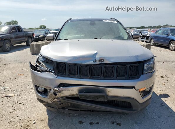 3C4NJDBB1JT314141 2018 JEEP COMPASS Silver წინა ხედი