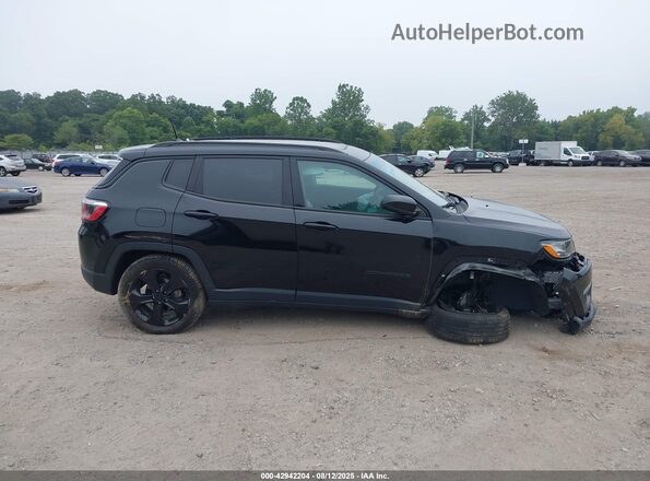 3C4NJDBB1JT492552 2018 JEEP COMPASS Black უკანა სალონის ხედი