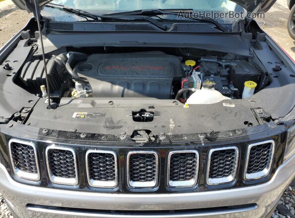 3C4NJDBB5JT256650 2018 JEEP COMPASS Silver Շարժիչի բաժամունքի տեսք