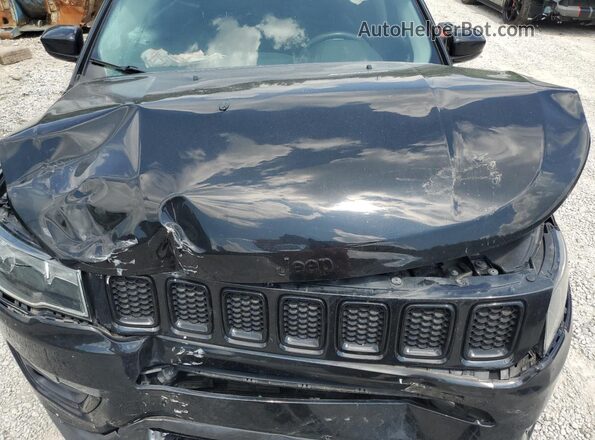 3C4NJDBB5JT394947 2018 JEEP COMPASS Black Widok komory silnika