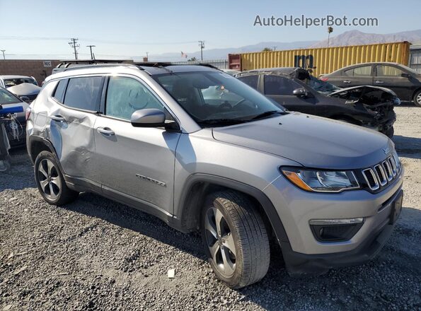 3C4NJDBB6JT116316 2018 JEEP COMPASS Серебряный Передняя правая четверть