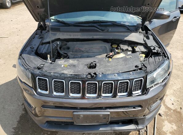3C4NJDBB6JT313972 2018 JEEP COMPASS Charcoal Vista interior trasera