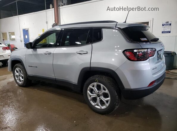 3C4NJDBN2ST539230 2025 JEEP COMPASS Silver Задня ліва чверть