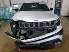 2025 Jeep Compass Latitude Silver vin: 3C4NJDBN2ST539230