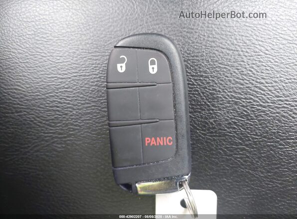 3C4NJDBN9PT503638 2023 JEEP COMPASS Серый Вид панели приборов