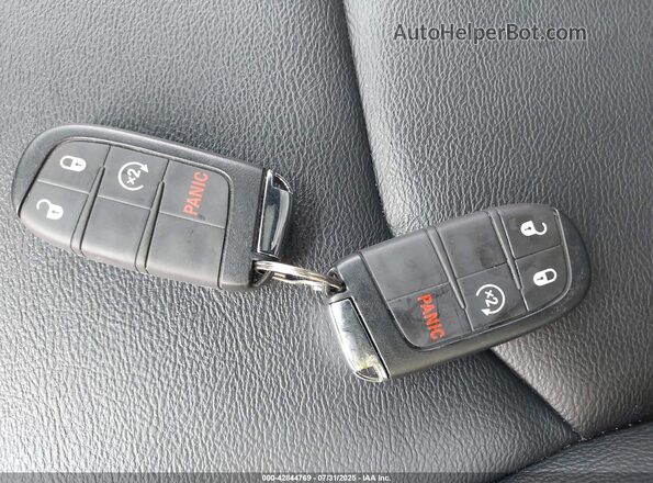 3C4NJDCN7ST501569 2025 JEEP COMPASS Black Вид панелі приладів