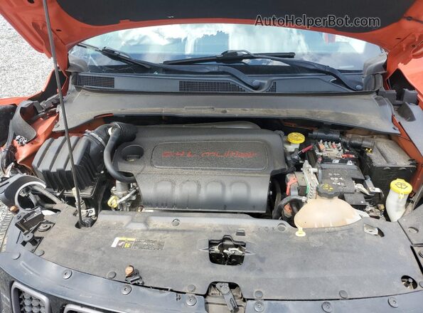 3C4NJDDB0JT128653 2018 JEEP COMPASS Orange Սալոնի հետևի տեսք