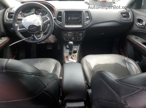 3C4NJDDB0JT128653 2018 JEEP COMPASS Orange Առջևի վահանակի տեսք