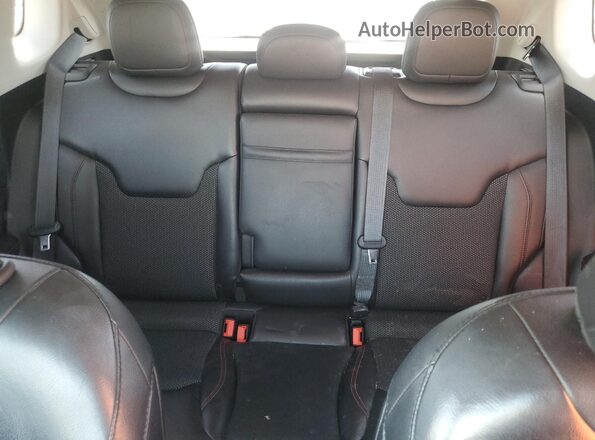3C4NJDDB4JT146119 2018 JEEP COMPASS Blue Հետևի նստատեղերի տեսք