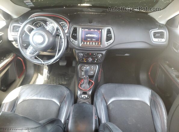 3C4NJDDB4JT146119 2018 JEEP COMPASS Blue Առջևի վահանակի տեսք