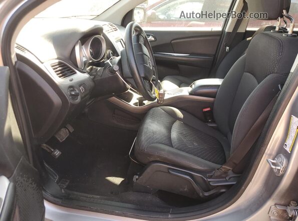 3C4PDCABXJT490973 2018 DODGE JOURNEY Серебряный Вид салона спереди