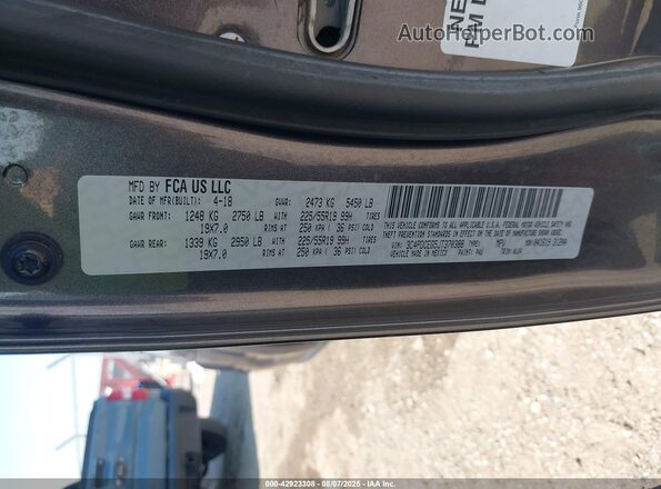 3C4PDCEG5JT370388 2018 DODGE JOURNEY Gray Vista del compartimento del motor