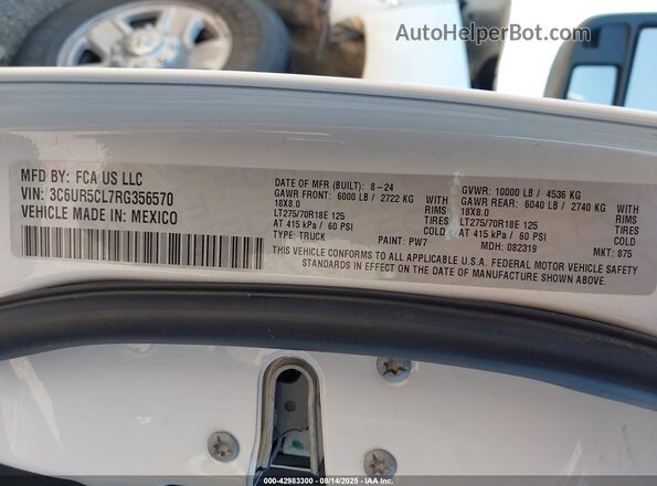 3C6UR5CL7RG356570 2024 RAM 2500 Белый Вид подкапотного пространства