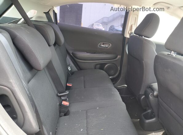3CZRU6H36JM100206 2018 HONDA HR-V Black Rear seats view