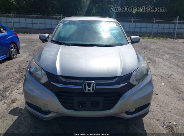 3CZRU6H53JM709965 2018 HONDA HR-V Серебряный Вид задней части салона