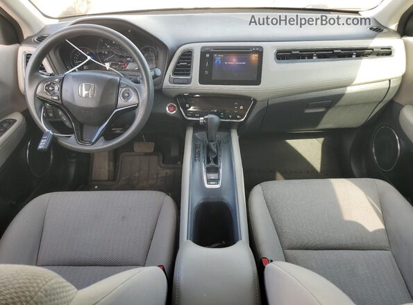 3CZRU6H58JM731945 2018 HONDA HR-V Белый Вид панели приборов