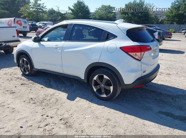 3CZRU6H76JM723201 2018 HONDA HR-V White Rear left