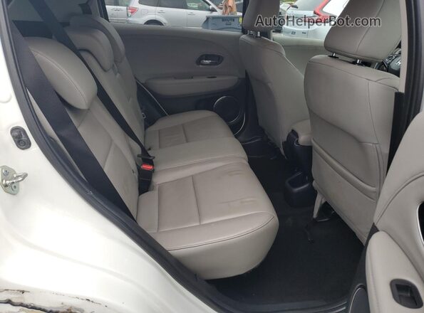 3CZRU6H77JM701997 2018 HONDA HR-V White უკანა სალონის ხედი