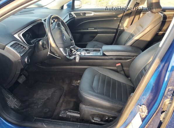 3FA6P0HD8JR240482 2018 FORD FUSION Blue Вид салону спереду