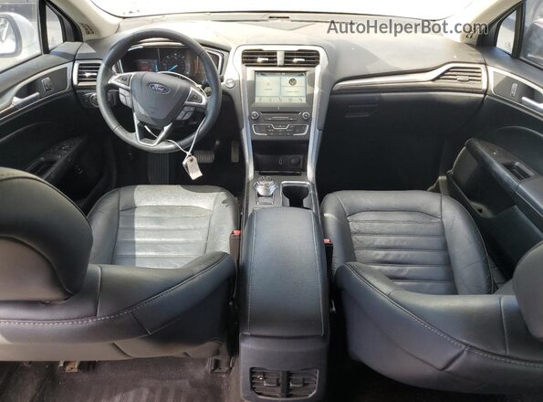 3FA6P0LU9JR171387 2018 FORD FUSION White Vista del salpicadero