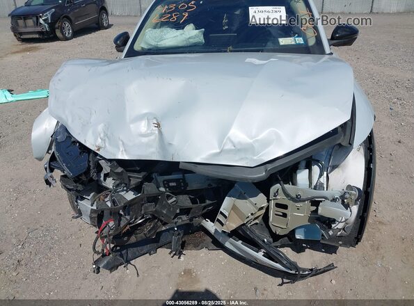 3FMTK2SU2PMA49741 2023 FORD MUSTANG MACH-E White Widok z przodu