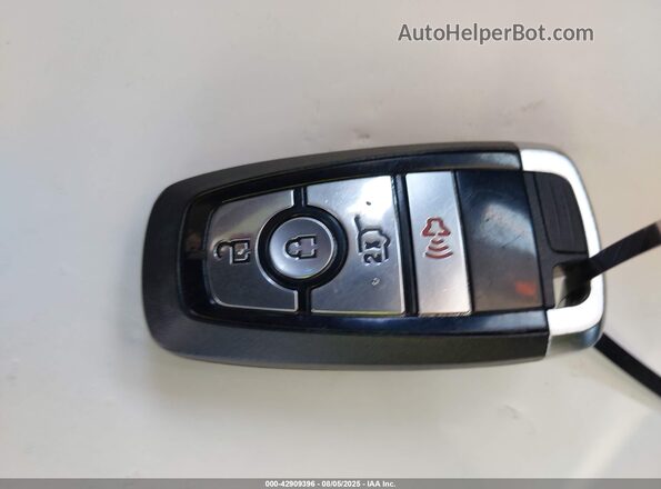 3FMTK4SX3PMA06449 2023 FORD MUSTANG MACH-E Purple Вид панелі приладів