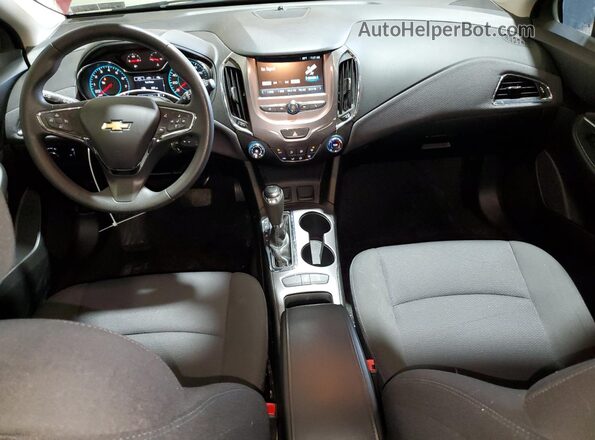 3G1BE6SM1JS608058 2018 CHEVROLET CRUZE Burgundy Vista del salpicadero