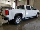 2018 Chevrolet Silverado K1500 Lt Белый vin: 3GCUKREC2JG168190