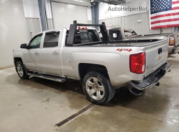 3GCUKSEJ0JG553575 2018 CHEVROLET SILVERADO Серебряный Задняя левая четверть