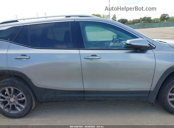 3GKALVEG4PL189462 2023 GMC TERRAIN Gray Вид задньої частини салону