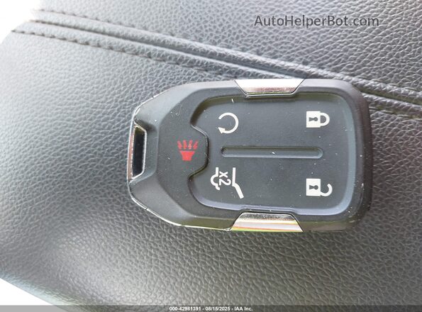 3GKALVEVXJL398422 2018 GMC TERRAIN Черный Вид панели приборов