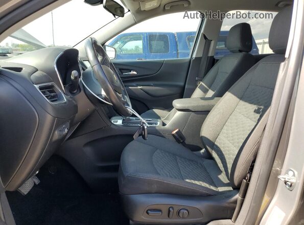 3GNAXSEV4JS609058 2018 CHEVROLET EQUINOX Серебряный Вид салона спереди