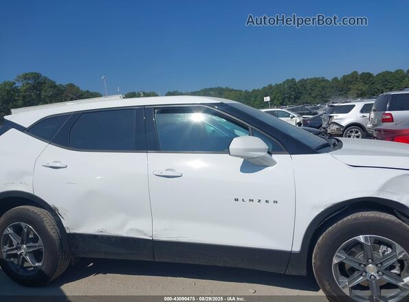 3GNKBCR45SS201681 2025 CHEVROLET BLAZER Белый Вид задней части салона