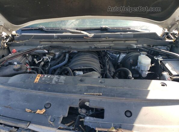 3GTU2NEC4JG135376 2018 GMC SIERRA Серебряный Вид задней части салона