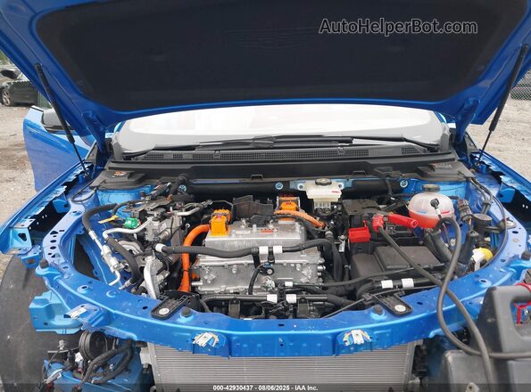 3GYK3BMRXSS188262 2025 CADILLAC OPTIQ Light Blue Вид сзади