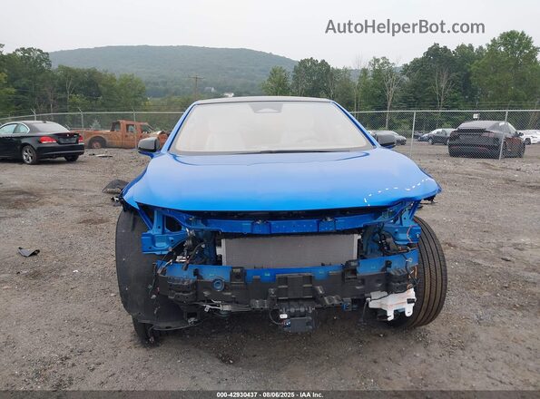 3GYK3BMRXSS188262 2025 CADILLAC OPTIQ Light Blue Вид спереди
