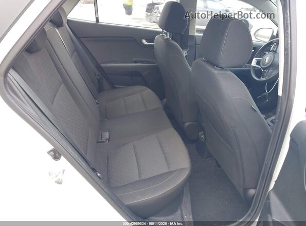 3KPA24AD4ME366144 2021 KIA RIO White Vista de la etiqueta del VIN
