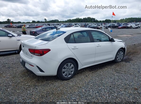 3KPA24AD4ME366144 2021 KIA RIO White Trasero derecho