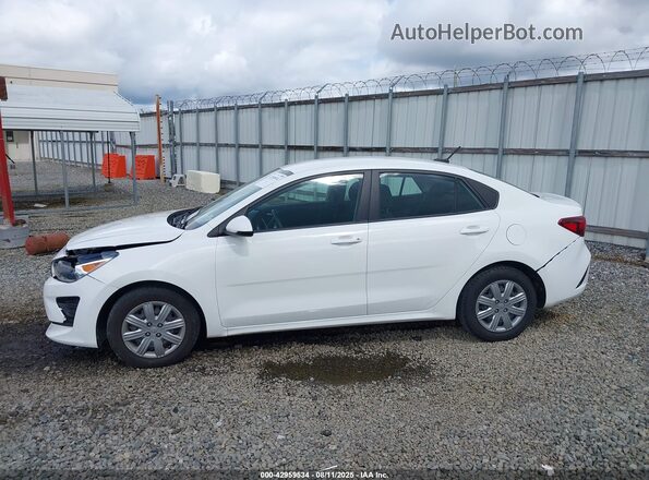 3KPA24AD4ME366144 2021 KIA RIO White Vista interior de 360 grados