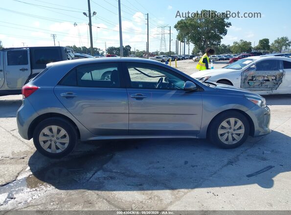 3KPA25AD1LE316239 2020 KIA RIO 5-DOOR Серый Вид задней части салона
