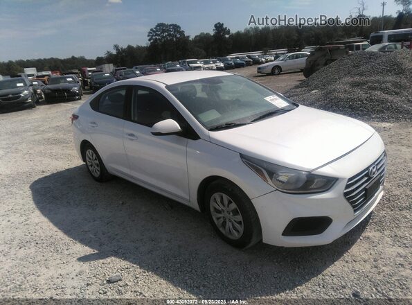 3KPC24A61LE104008 2020 HYUNDAI ACCENT Белый Передняя правая четверть