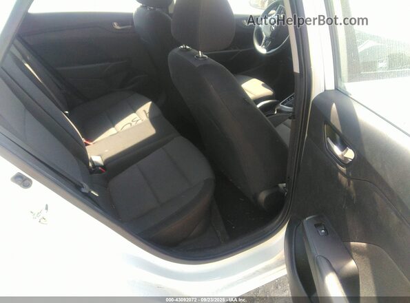 3KPC24A61LE104008 2020 HYUNDAI ACCENT Белый Вид наклейки с VIN-кодом