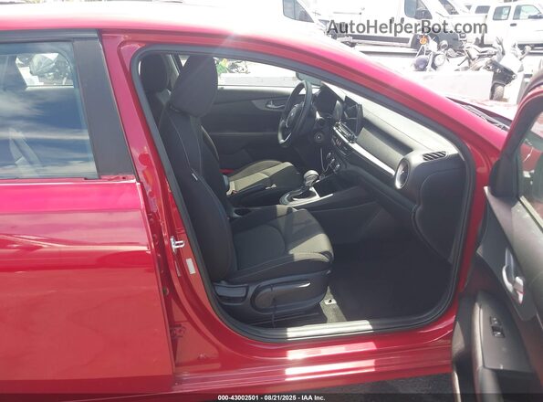 3KPF24AD1ME401311 2021 KIA FORTE Red წინა სალონის ხედი