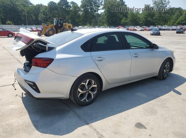 3KPF24AD5ME330582 2021 KIA FORTE Silver Trasero derecho