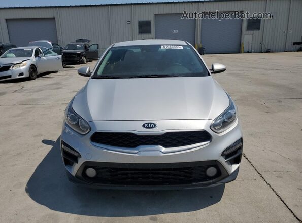 3KPF24AD5ME330582 2021 KIA FORTE Silver Vista frontal