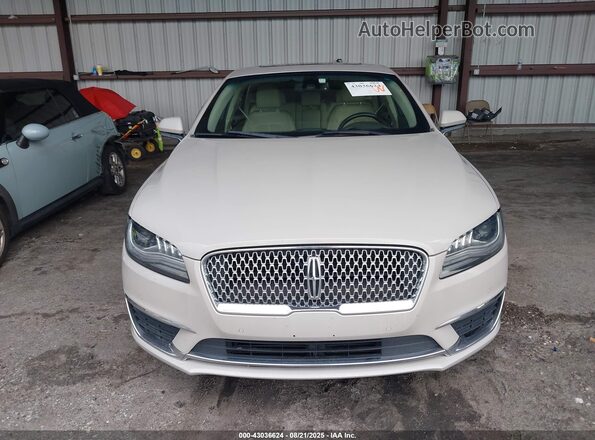 3LN6L5LU5LR609257 2020 LINCOLN MKZ Champagne Widok zestawu wskaźników