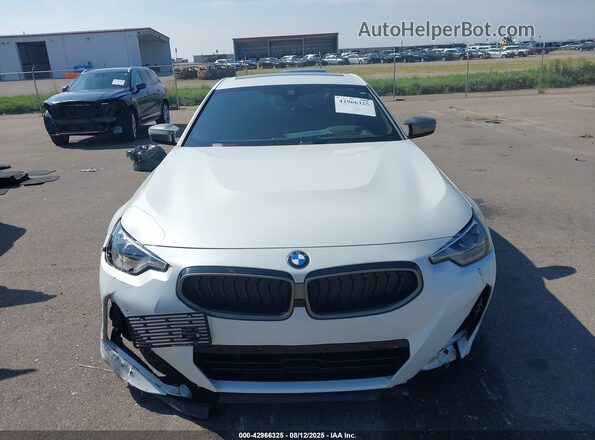 3MW53CM01N8C66646 2022 BMW M2 White Widok zestawu wskaźników