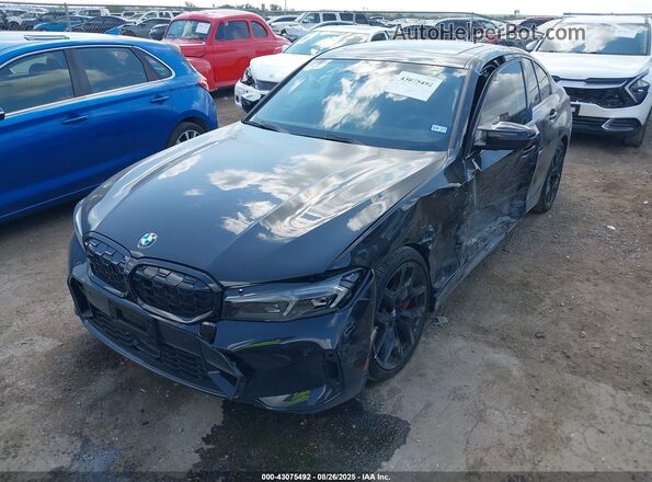 3MW69FT05S8F40982 2025 BMW M3 Черный Передняя левая четверть