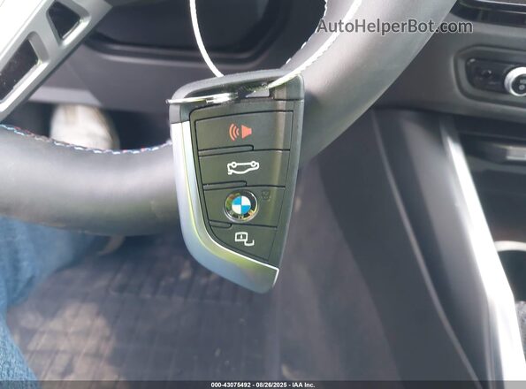 3MW69FT05S8F40982 2025 BMW M3 Черный Вид панели приборов